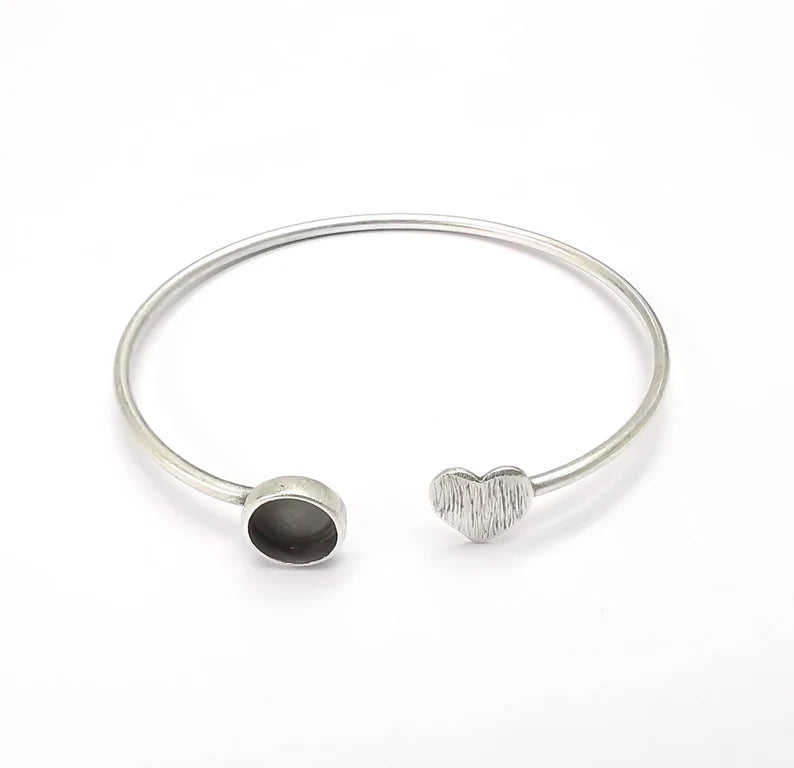 Heart Bracelet Bezel Blank Resin Bezel Cabochon Cuff Base Settings Adjustable Bracelet Antique Silver Plated Brass (8mm Bezel) G33059