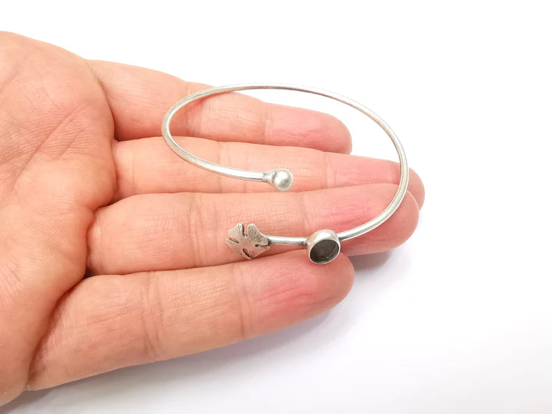 Clover Bracelet Bezel Blank Resin Bezel Cabochon Cuff Base Settings Adjustable Bracelet Antique Silver Plated Brass (9x6mm Bezel) G33154