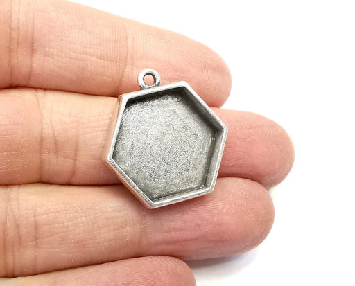2 Hexagonal Pendant Blanks, Resin Bezel Bases, Mosaic Mountings, Dry flower Frame, Polymer Clay base, Antique Silver Plated (20mm) G33162