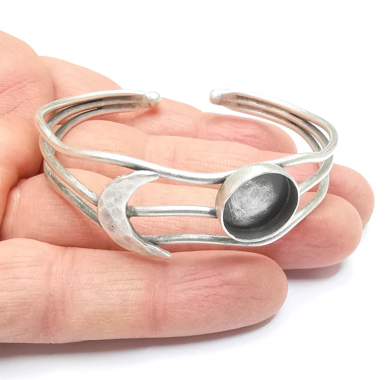 Crescent Moon Bracelet Blank Resin Bezel Cabochon Cuff Base Setting Adjustable Bracelet Antique Silver Plated Brass (14mm Bezel) G33099
