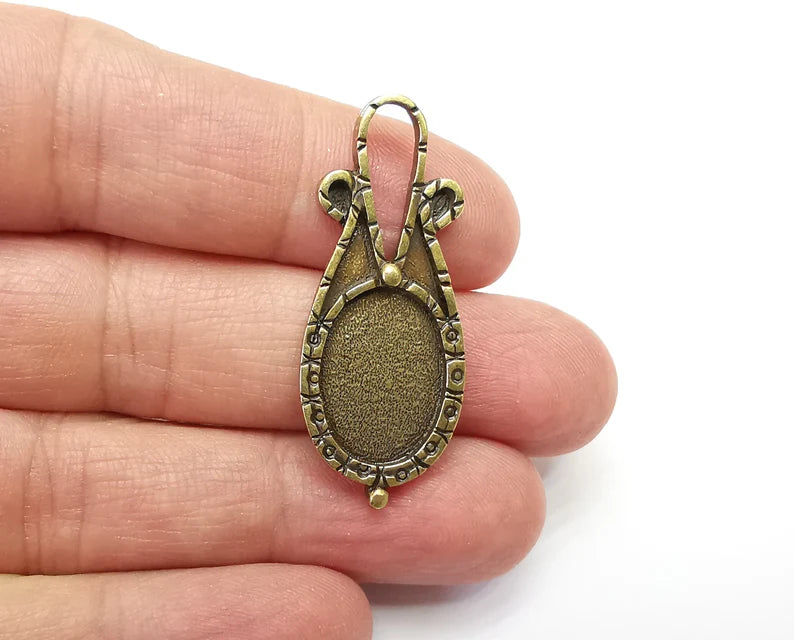 Oval Pendant Blanks, Resin Bezel Bases, Mosaic Mountings, Dry flower Frame, Polymer Clay base, Antique Bronze Plated (18x13mm) G33231