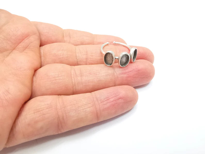 Oval Ring Blank Setting, Cabochon Mounting, Adjustable Resin Ring Base Bezels, Antique Silver Plated Brass Ring (8x6mm bezel) G33127