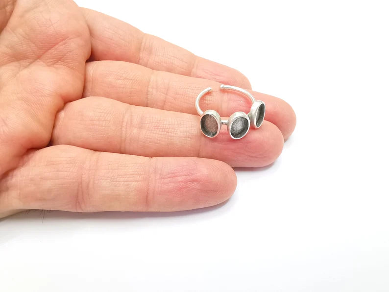 Oval Ring Blank Setting, Cabochon Mounting, Adjustable Resin Ring Base Bezels, Antique Silver Plated Brass Ring (8x6mm bezel) G33127