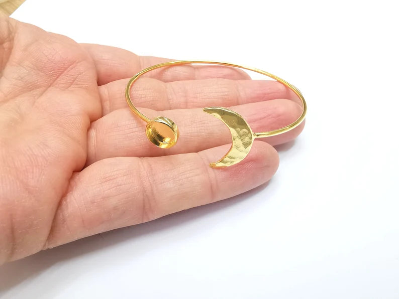 Crescent Moon Bracelet Bezel Blank Resin Bezel Cabochon Cuff Base Settings Adjustable Bracelet Shiny Gold Plated Brass (8mm Bezel) G33129