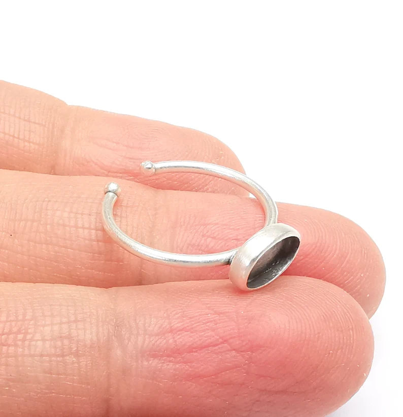Oval Ring Blank Setting, Cabochon Mounting, Adjustable Resin Ring Base Bezels, Antique Silver Plated Brass Ring (9x6mm bezel) G33130