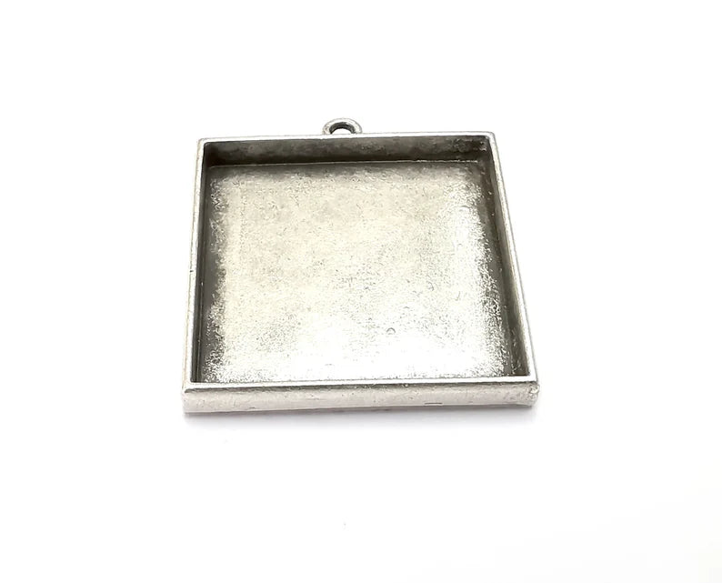 Square Pendant Blanks, Resin Bezel Bases, Mosaic Mountings, Dry flower Frame, Polymer Clay base, Antique Silver Plated (30mm) G33258