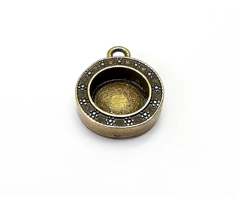 2 Flower Round Pendant Blanks, Resin Bezel Bases, Mosaic Mountings, Dry flower Frame, Polymer Clay base, Antique Bronze Plated (10mm) G33149