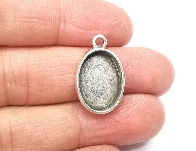 4 Oval Pendant Blanks, Resin Bezel Bases, Mosaic Mountings, Dry flower Frame, Polymer Clay base, Antique Silver Plated (18x13mm) G33164