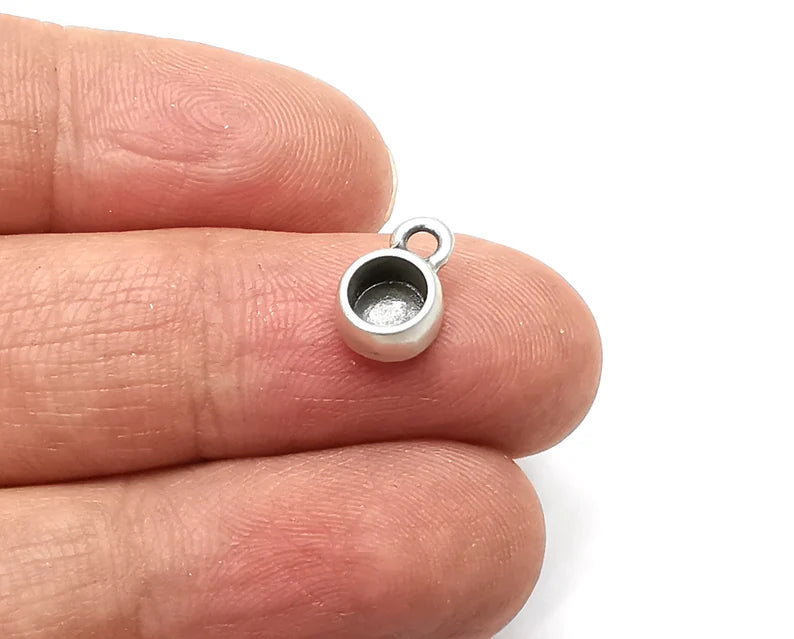 5 Round Pendant Blanks, Resin Bezel Bases, Mosaic Mountings, Polymer Clay base, Antique Silver Plated (5mm) G33264