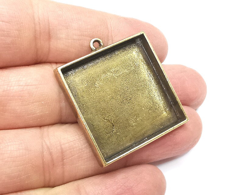 Square Pendant Blanks, Resin Bezel Bases, Mosaic Mountings, Dry flower Frame, Polymer Clay base, Antique Bronze Plated (30mm) G33171