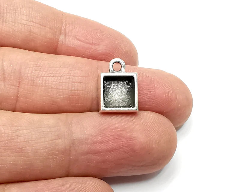 4 Square Pendant Blanks, Resin Bezel Bases, Mosaic Mountings, Polymer Clay base, Antique Silver Plated (8mm) G33265
