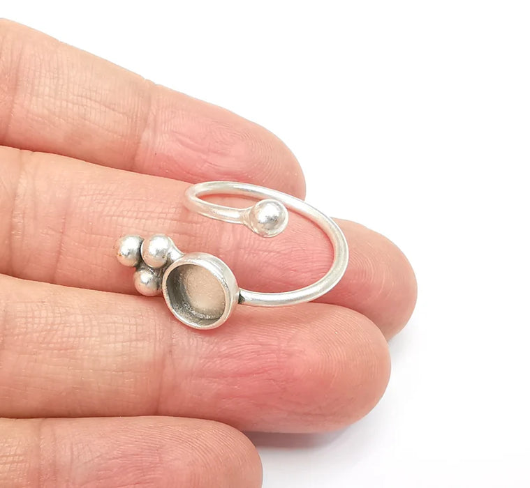 Silver Ring Blank Setting, Cabochon Mounting, Adjustable Resin Ring Base Bezels, Antique Silver Plated Brass Ring (8mm) G33184