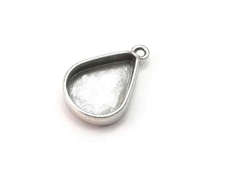 4 Drop Pendant Blanks, Resin Bezel Bases, Mosaic Mountings, Polymer Clay base, Antique Silver Plated (18x13mm) G33195