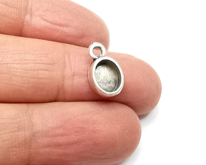 5 Oval Pendant Blanks, Resin Bezel Bases, Mosaic Mountings, Dry flower Frame, Polymer Clay base, Antique Silver Plated (8x6mm) G33286