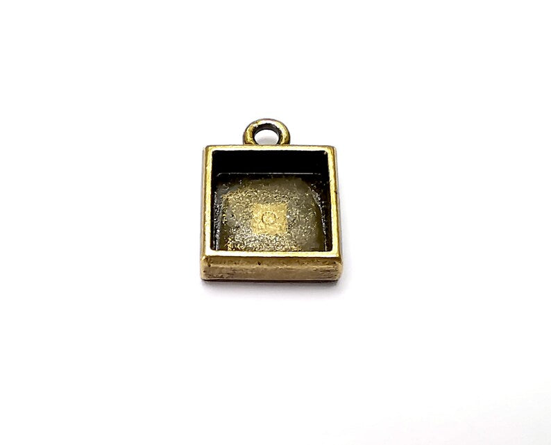 4 Square Pendant Blanks, Resin Bezel Bases, Mosaic Mountings, Dry flower Frame, Polymer Clay base, Antique Bronze Plated (10mm) G33291
