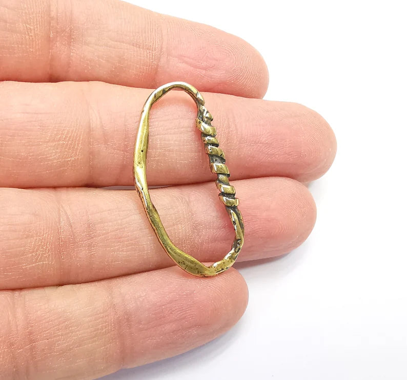 2 Curved Ring Connector Findings, Antique Bronze Plated (37x18mm) G33223