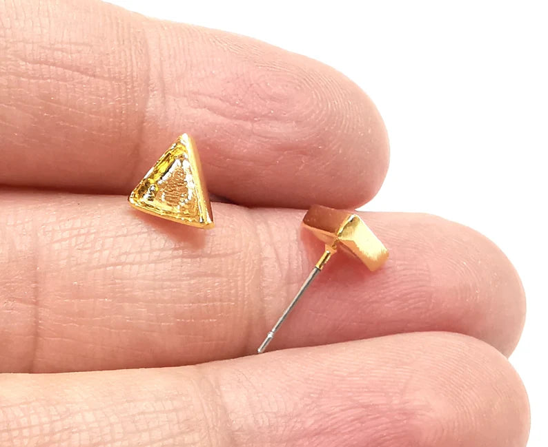 Gold Triangle Blank Earring Bezel Set Base Shiny Gold Plated Brass Earring Stud Base (6mm blank) G33226