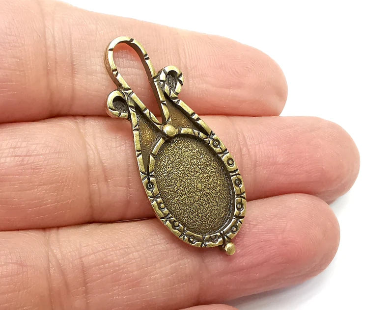 Oval Pendant Blanks, Resin Bezel Bases, Mosaic Mountings, Dry flower Frame, Polymer Clay base, Antique Bronze Plated (18x13mm) G33231