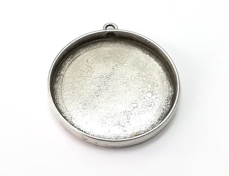 Round Pendant Blanks, Resin Bezel Bases, Mosaic Mountings, Dry flower Frame, Polymer Clay base, Antique Silver Plated (35mm) G33313