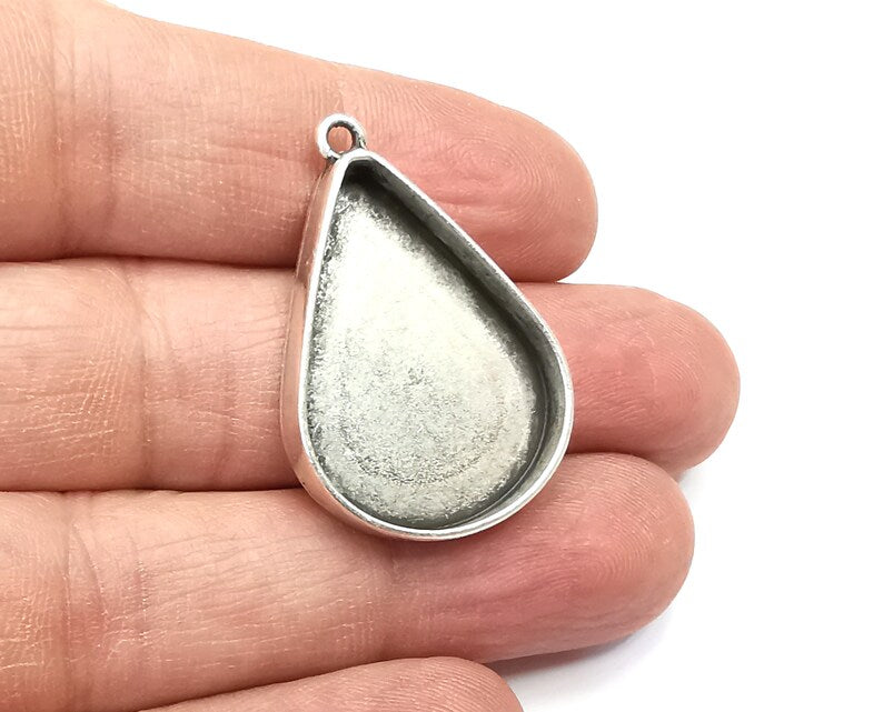 Drop Pear Pendant Blanks, Resin Bezel Bases, Mosaic Mountings, Dry flower Frame, Polymer Clay base, Antique Silver Plated (30x22mm) G33322