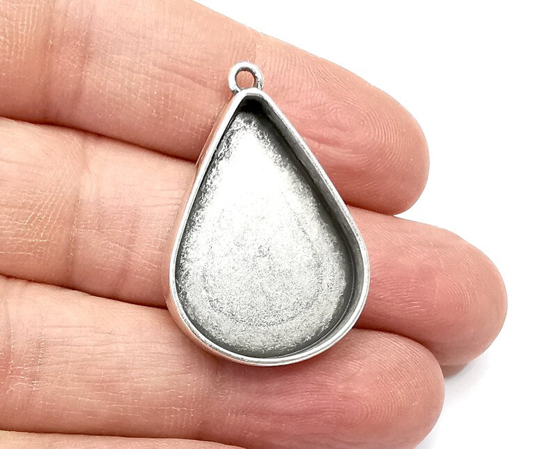 Drop Pear Pendant Blanks, Resin Bezel Bases, Mosaic Mountings, Dry flower Frame, Polymer Clay base, Antique Silver Plated (30x22mm) G33322