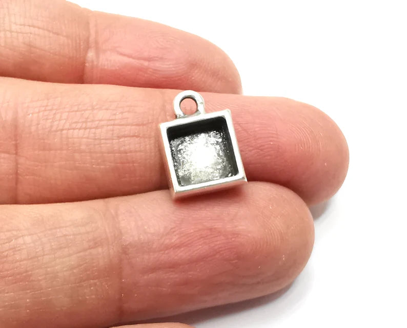4 Square Pendant Blanks, Resin Bezel Bases, Mosaic Mountings, Polymer Clay base, Antique Silver Plated (8mm) G33265
