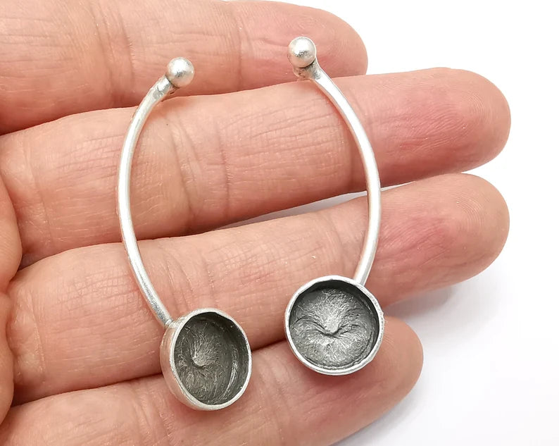 Curved Earring Blank Base Settings Bezel Silver Resin Cabochon Base inlay Blank Mountings Antique Silver Plated Brass (12mm) G33330