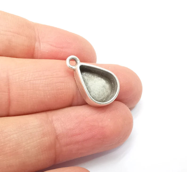 5 Drop Pendant Blanks, Resin Bezel Bases, Mosaic Mountings, Dry flower Frame, Polymer Clay base, Antique Silver Plated (14x10mm) G33348