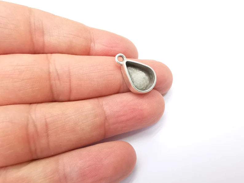 5 Drop Pendant Blanks, Resin Bezel Bases, Mosaic Mountings, Dry flower Frame, Polymer Clay base, Antique Silver Plated (14x10mm) G33348