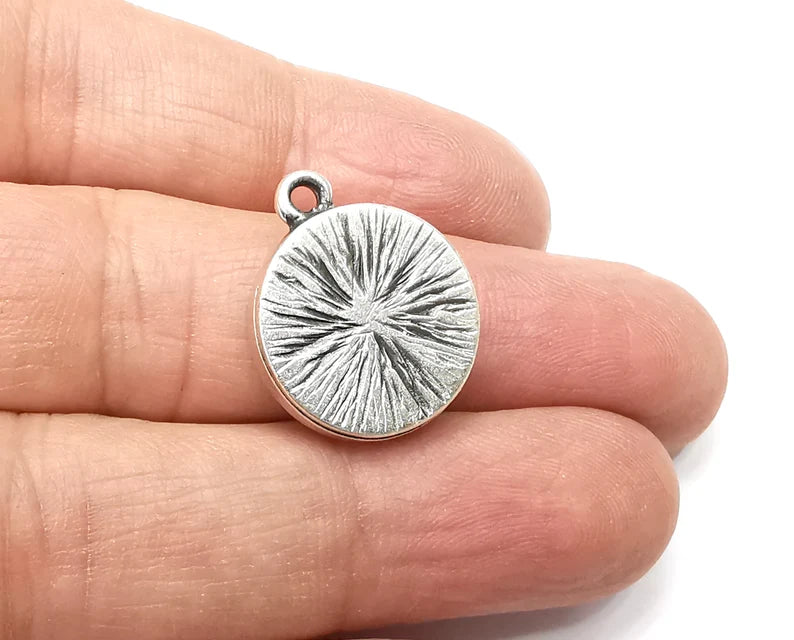 2 Round Pendant Blanks, Resin Bezel Bases, Mosaic Mountings, Dry flower Frame, Polymer Clay base, Antique Silver Plated (16mm) G33282