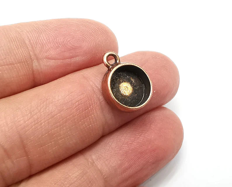 5 Round Pendant Blanks, Resin Bezel Bases, Mosaic Mountings, Dry flower Frame, Polymer Clay base, Antique Copper Plated (10mm) G33389