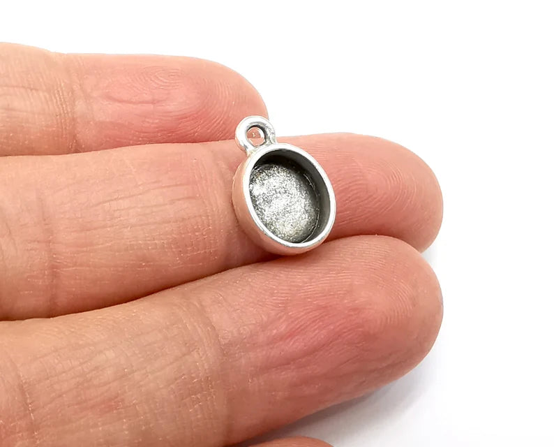 5 Oval Pendant Blanks, Resin Bezel Bases, Mosaic Mountings, Polymer Clay base, Antique Silver Plated (10x8mm) G33308