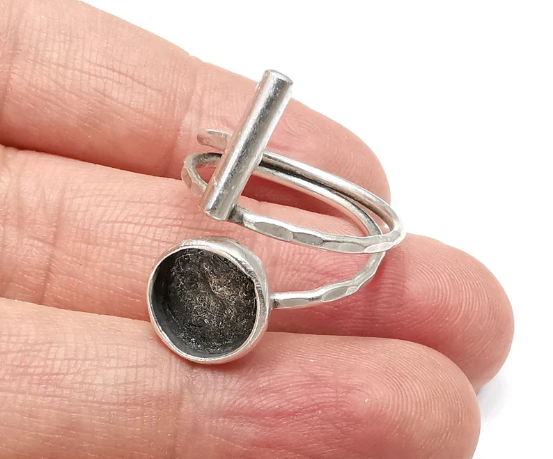 Wrap Rod Ring Setting Blank Cabochon Mounting Adjustable Resin Ring Base Bezel Mosaic Ring, Antique Silver Plated Brass (10mm bezel) G33391