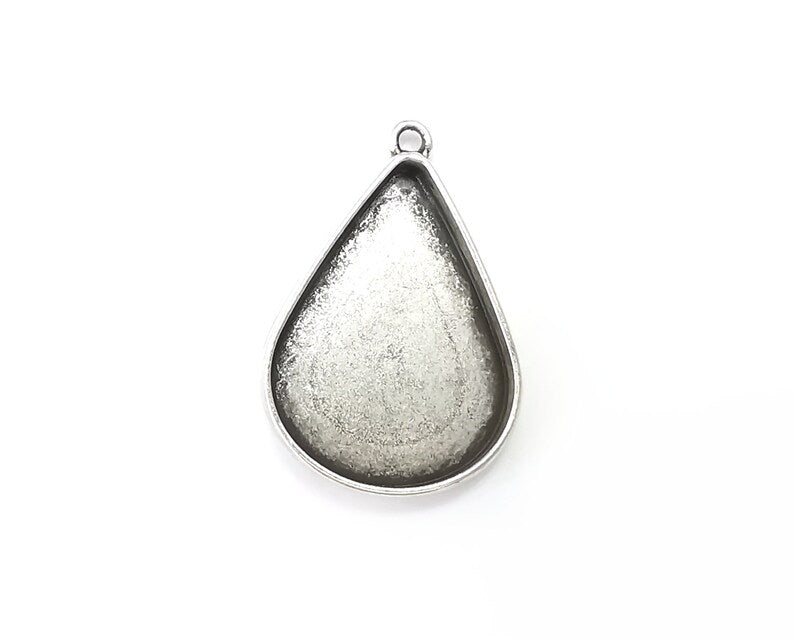 Drop Pear Pendant Blanks, Resin Bezel Bases, Mosaic Mountings, Dry flower Frame, Polymer Clay base, Antique Silver Plated (30x22mm) G33322