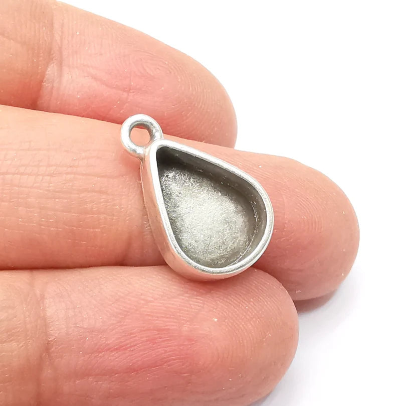 5 Drop Pendant Blanks, Resin Bezel Bases, Mosaic Mountings, Dry flower Frame, Polymer Clay base, Antique Silver Plated (14x10mm) G33348