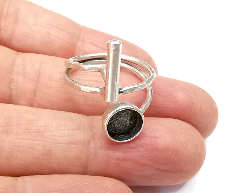 Wrap Rod Ring Setting Blank Cabochon Mounting Adjustable Resin Ring Base Bezel Mosaic Ring, Antique Silver Plated Brass (8mm bezel) G33428