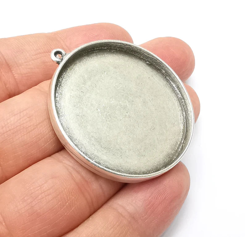 Round Pendant Blanks, Resin Bezel Bases, Mosaic Mountings, Dry flower Frame, Polymer Clay base, Antique Silver Plated (40mm) G33430