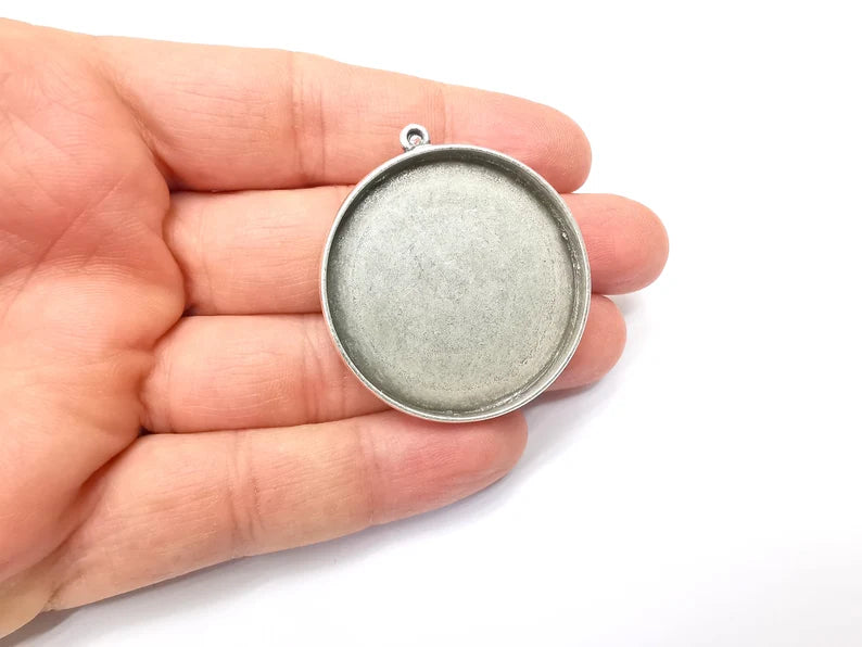 Round Pendant Blanks, Resin Bezel Bases, Mosaic Mountings, Dry flower Frame, Polymer Clay base, Antique Silver Plated (40mm) G33430