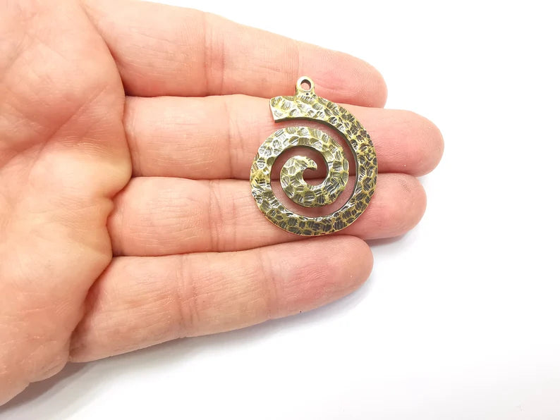 Swirl Charms, Hammered Antique Bronze Plated (38x32mm) G33438