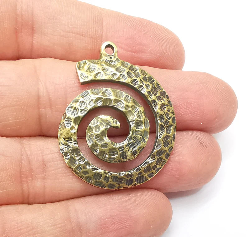 Swirl Charms, Hammered Antique Bronze Plated (38x32mm) G33438