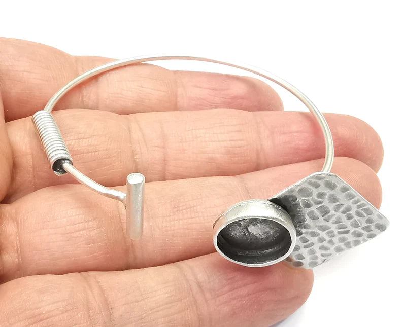 Hammered Bracelet Bezel Blank Resin Bezel Cabochon Cuff Base Settings Adjustable Bracelet Antique Silver Plated Brass (12mm Bezel) G33440