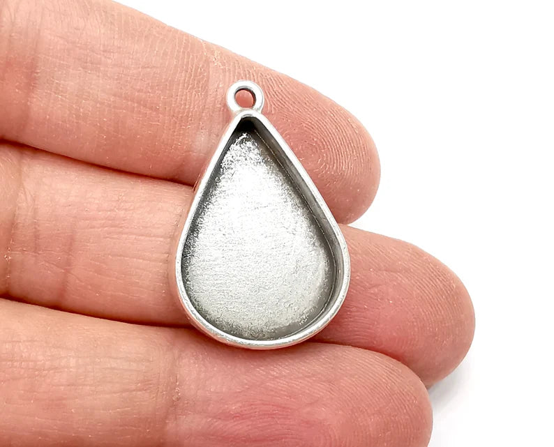 Drop Pendant Blanks, Resin Bezel Bases, Mosaic Mountings, Dry flower Frame, Polymer Clay base, Antique Silver Plated (25x18mm) G33445
