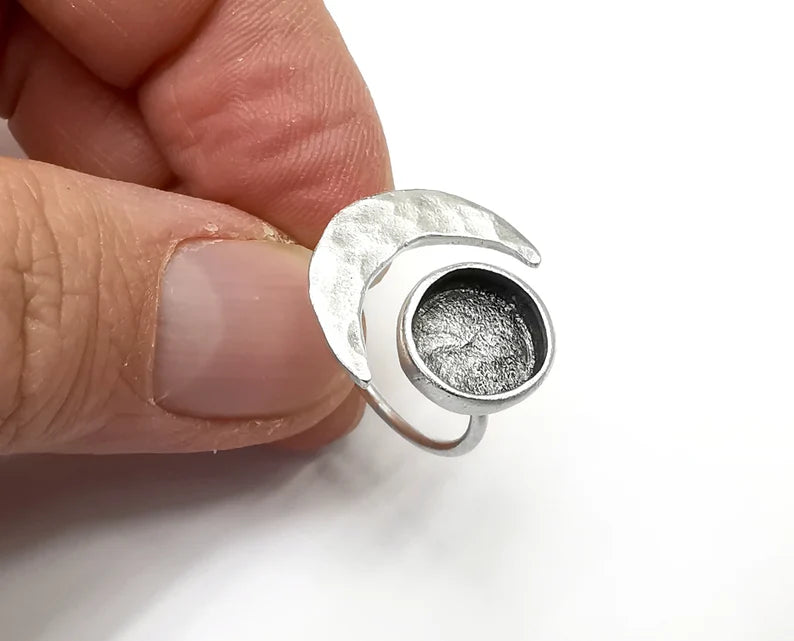 Crescent Moon Silver Ring Blank Base Bezel Settings Cabochon Base Mountings Adjustable , Antique Silver Plated Brass (10mm Blank) G33392