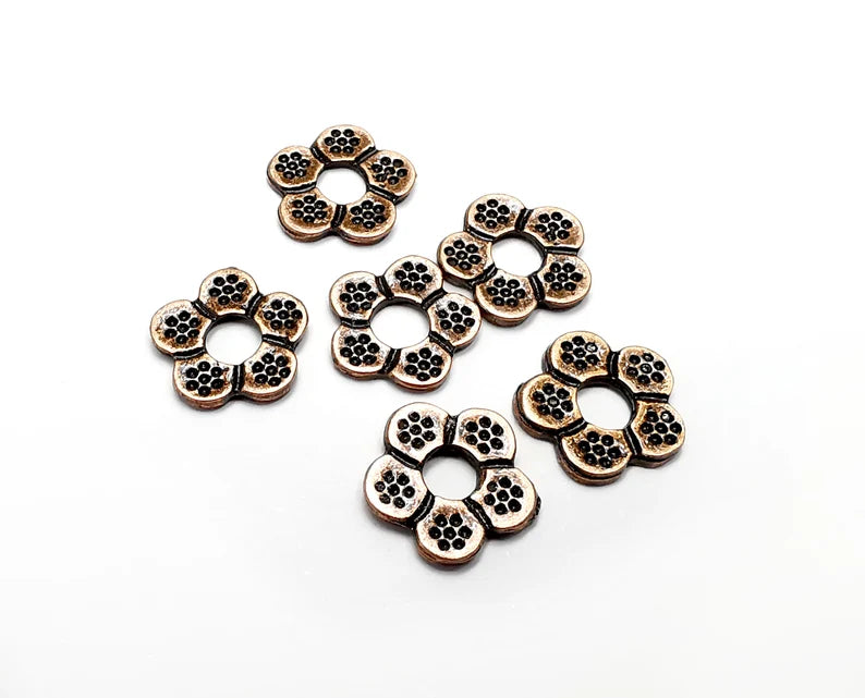 10 Daisy Flower Beads Antique Copper Plated Beads (10mm) G33404