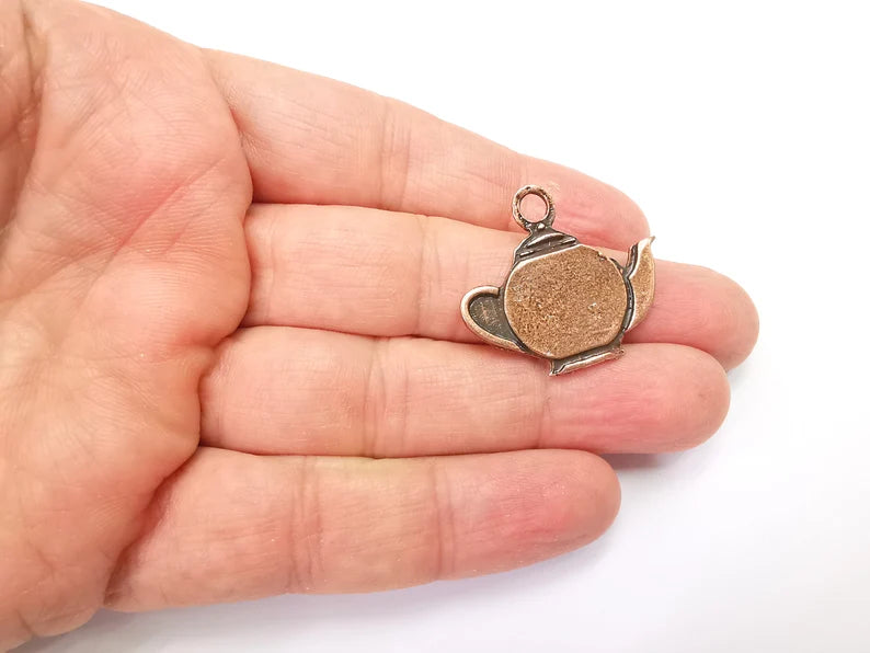 2 Teapot copper charms Antique copper plated charms (32x28mm) G33487