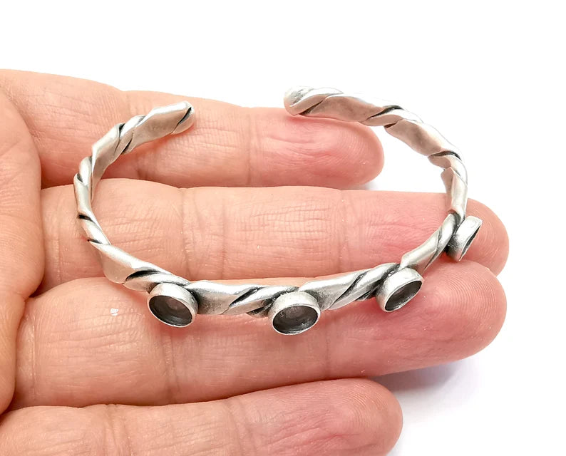 Twisted Bracelet Bezel Blank Resin Bezel Cabochon Cuff Base Settings Adjustable Bracelet Antique Silver Plated Brass (6mm Bezel) G33411