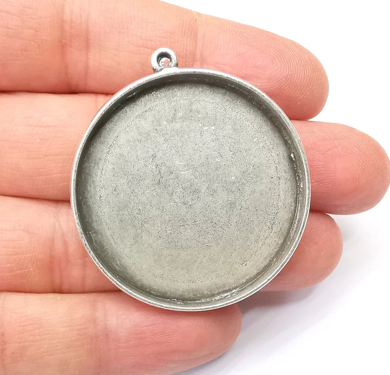 Round Pendant Blanks, Resin Bezel Bases, Mosaic Mountings, Dry flower Frame, Polymer Clay base, Antique Silver Plated (40mm) G33430