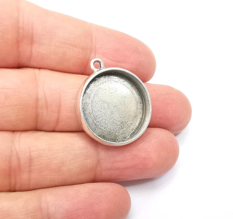 Round Pendant Blanks, Resin Bezel Bases, Mosaic Mountings, Dry flower Frame, Polymer Clay base, Antique Silver Plated (22mm) G33435