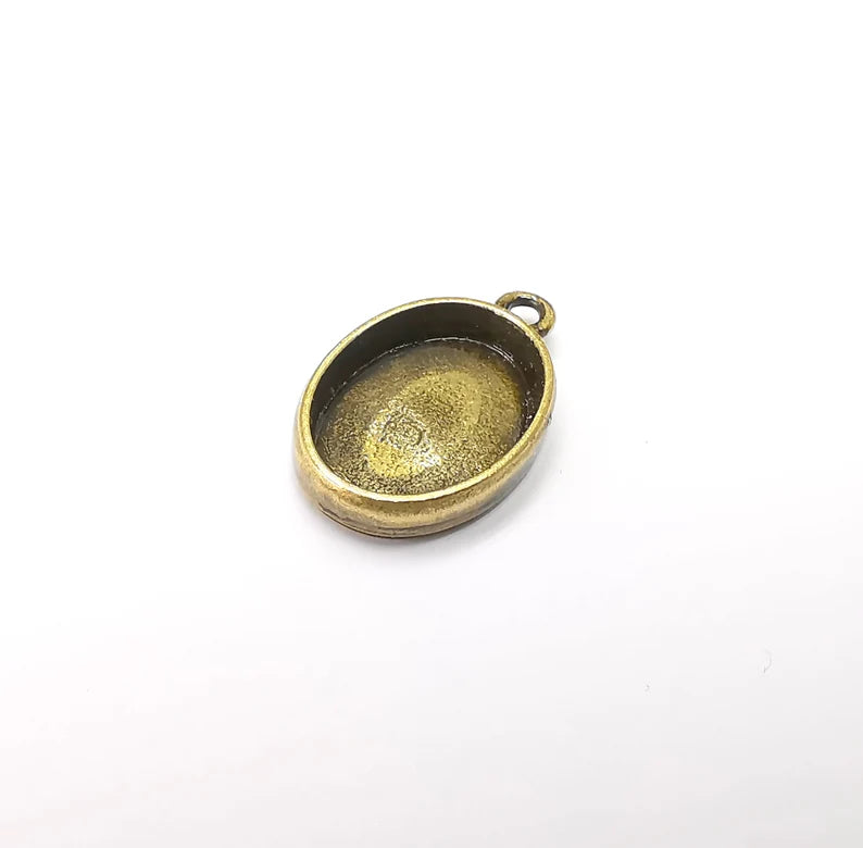 Oval Charm Bezel, Resin Blank, inlay Mounting, Mosaic Pendant Frame, Cabochon Base,Dry Flower Setting,Antique Bronze Plated (18x13mm) G33436