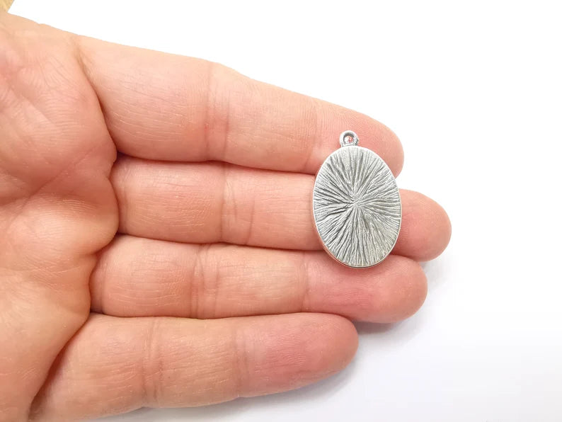 Oval Pendant Blanks, Resin Bezel Bases, Mosaic Mountings, Dry flower Frame, Polymer Clay base, Antique Silver Plated (25x18mm) G33437